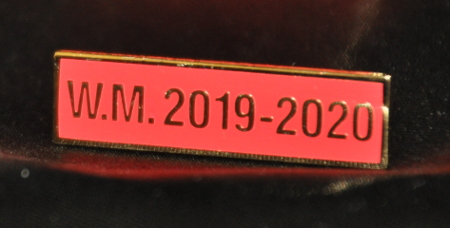Breast Jewel Middle Date Bar 'WM 2019-2020 - Gilt on Red Enamel - Click Image to Close